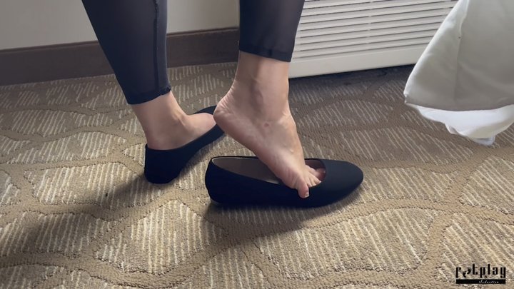 Sofiee Soles's Dipping and Shoeplay Tease - 720 mp4