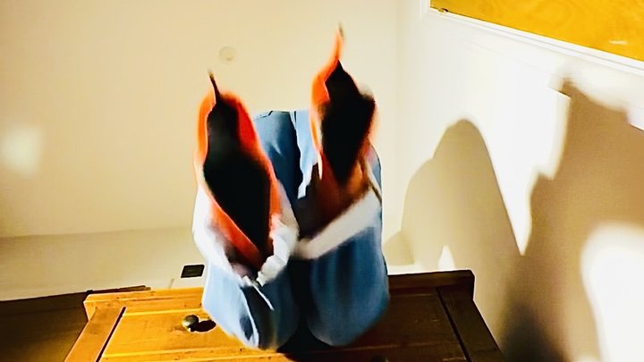 Brutal none-stop stomping & jumping in brand new heels for 2mins!!!