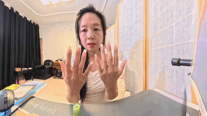 VR360 female giant applying nail polish