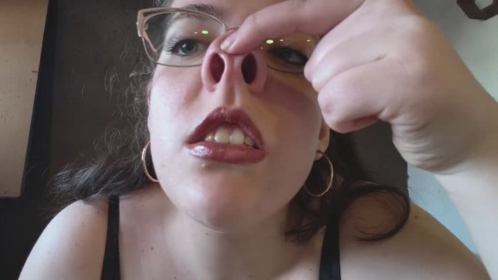 Nose Play – Pig Nose, Nostril Flaring & Nose Fetish