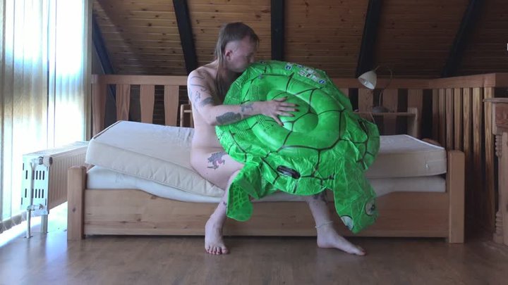 Ooops! My Inflatable Turtle Gained Some Size