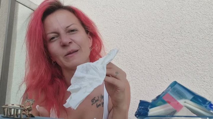 MESSY SNEEZING & NOSE BLOWING – TISSUES FILLED WITH SNOT