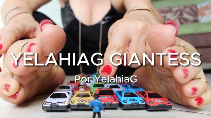 YELAHIA GIANTESS -TOY CAR CRUSH. YELAHIAG