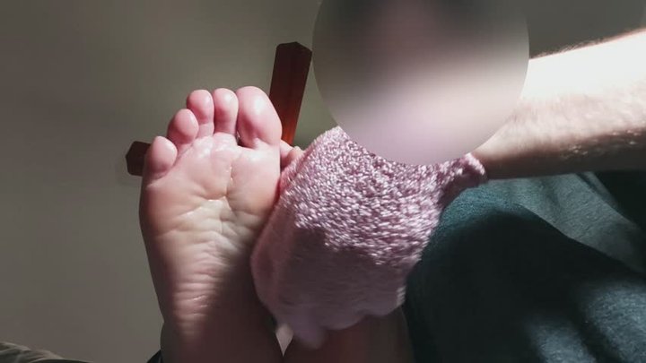 Foot Tickle Challenge – Tickling My Argentine Girlfriend with Different Gloves