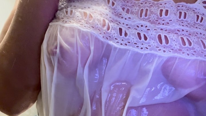 Pissing & wetting my night time dress