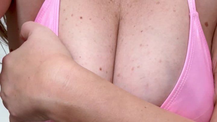 BOUNCING MY BIG MELONS IN YOUR FACE