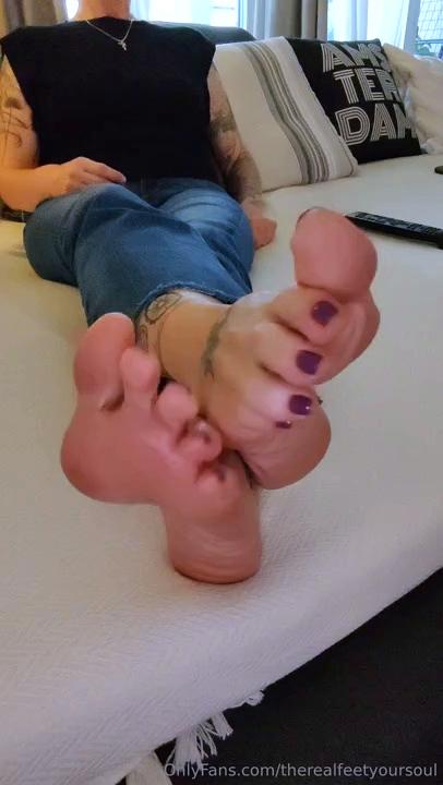 Amateur porn Gives Us Some Foot Fetish Aurora