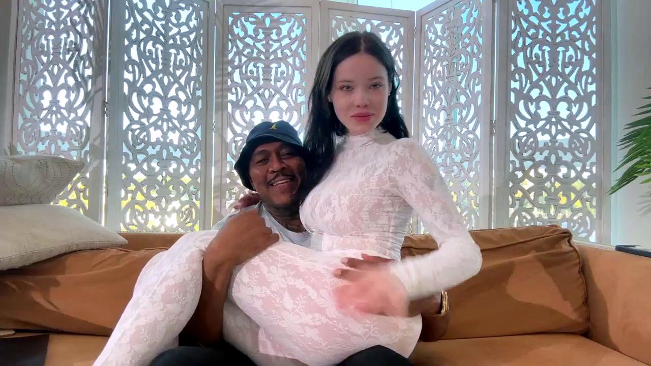 Okichloeo Livestream Sex With Dredd