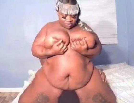 Black Mistress face siting slave
