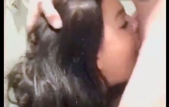 Rough Amateur Deep Throat Pie