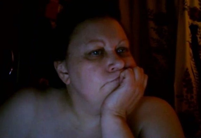Big-tit Russian BBW Mom Plays on Skype