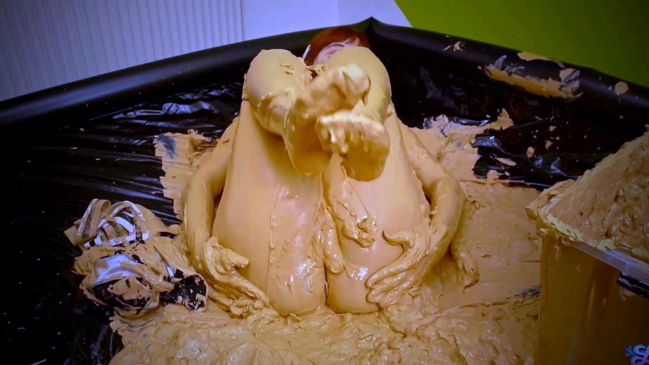 LyndraLynn - Slime and Mud WAM Top Clips
