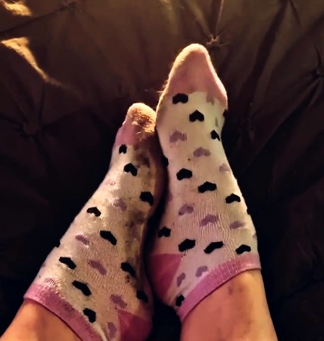 Solo masturbation and the foot fetish