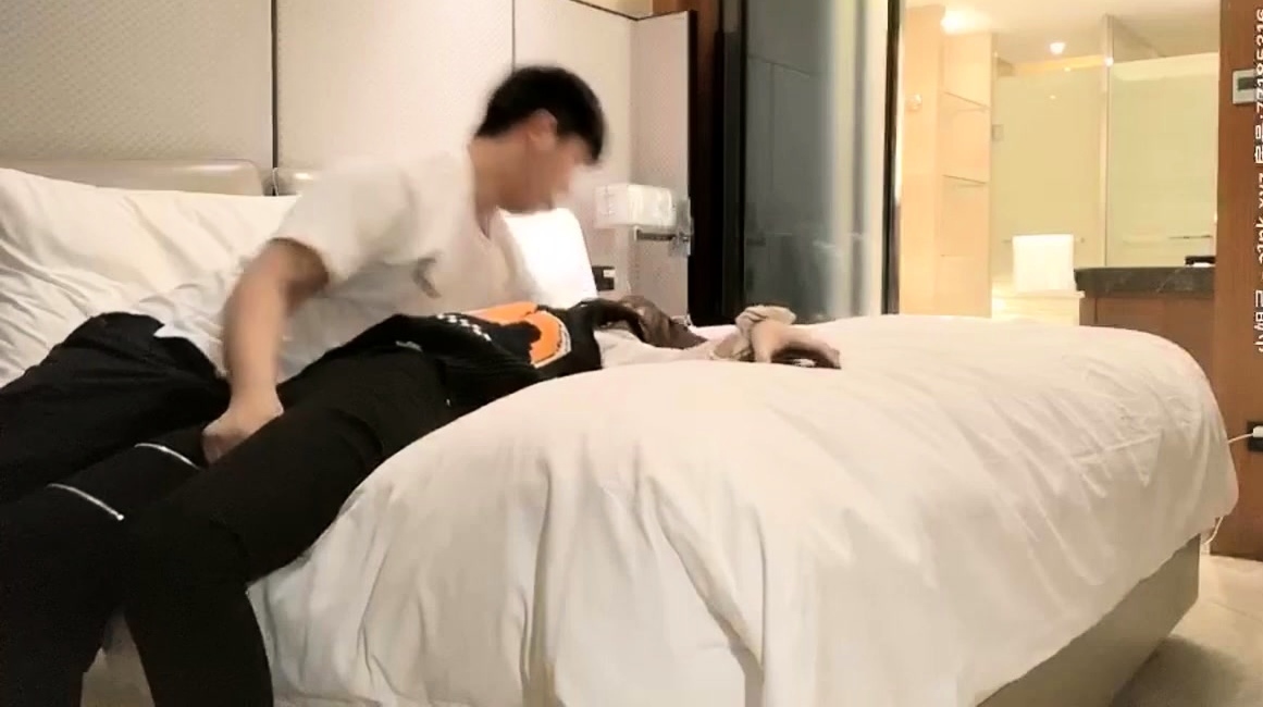 Amateurs on hidden cam