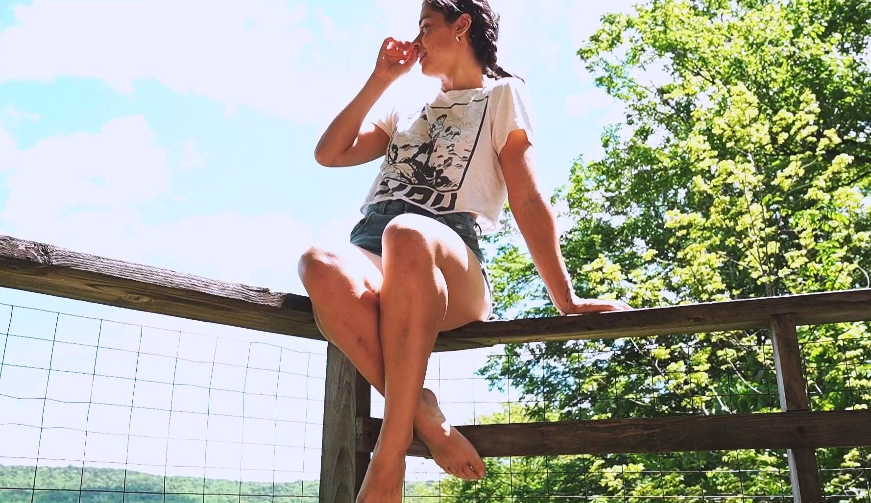 Busty amateur teen outdoor hardcore facial action