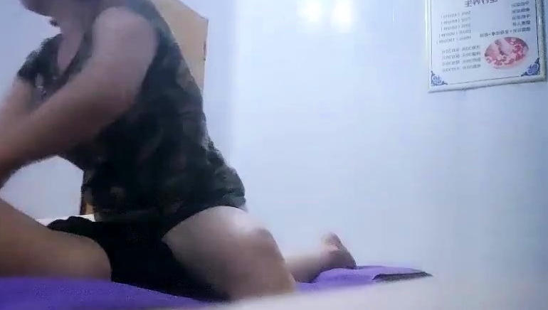 Amateur sex videos with brunette babe