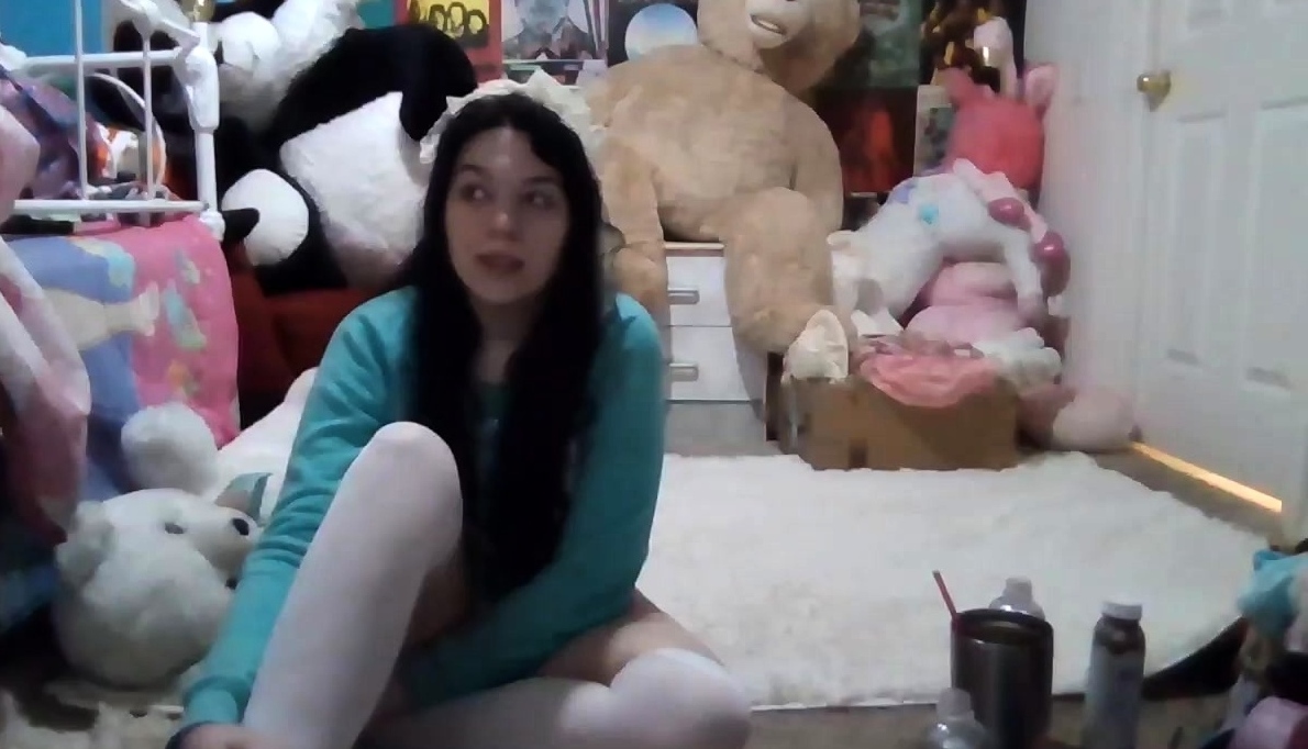 Busty brunette amateur teen babe pussy drilled hard and deep