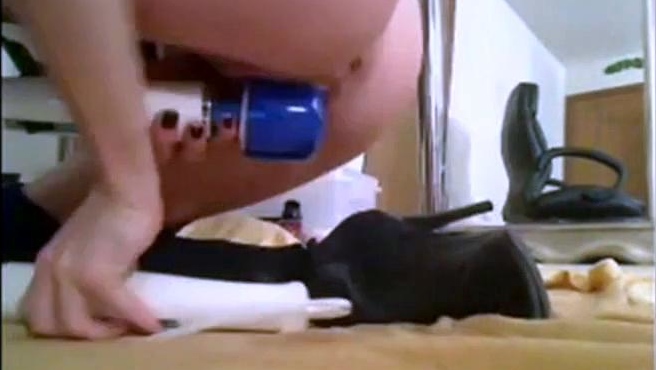 Double Hitachi Fun: Anal Squirting Webcam Show