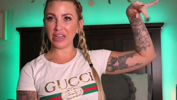 Sorceressbebe - Broke For Luxury Brat