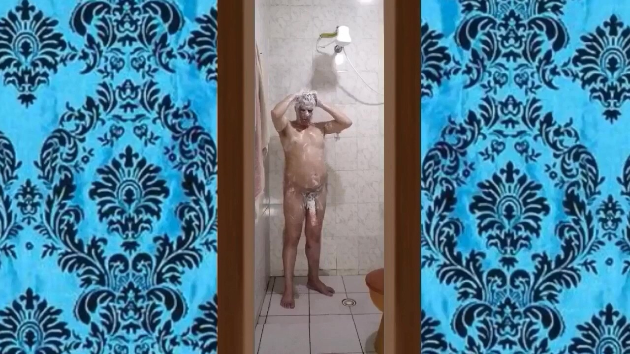 O Meu Banho Gostoso Com o Pau Duro 002