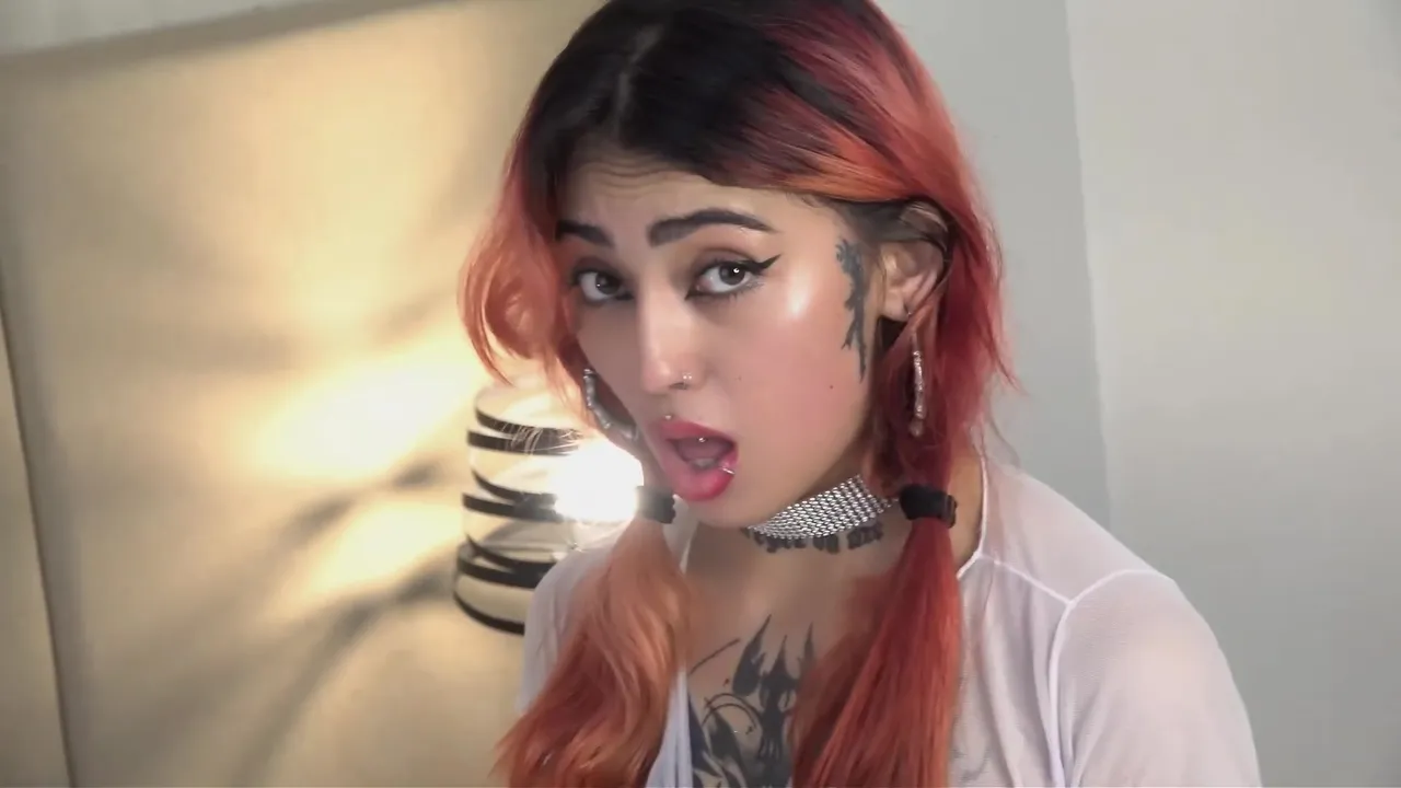 Niks Indian In Hombre Sexy Me Sorprende Masturbandome Y Decide Ayudarme Con Su G