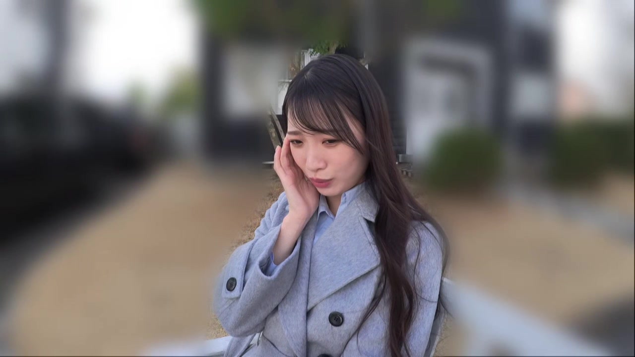 【敏感マ●コ爆潮OL】彼氏がいても満たされず、ディルドオナニーに明け暮れる化粧品会社勤務のスレンダー