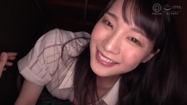 癒し系美女が魅せる密着空間でラブラブエッチと強引エッチ