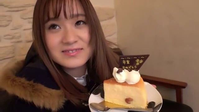 制服美女が卒業記念で甘く危険なラブホエッチに飲まれていく
